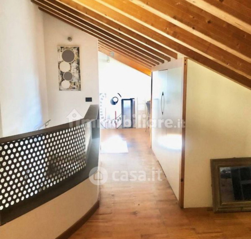 L'agenzia Iris propone in vendita in una delle zone più ricercate della città, proponiamo un mera...
