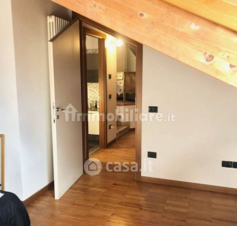 L'agenzia Iris propone in vendita in una delle zone più ricercate della città, proponiamo un mera...