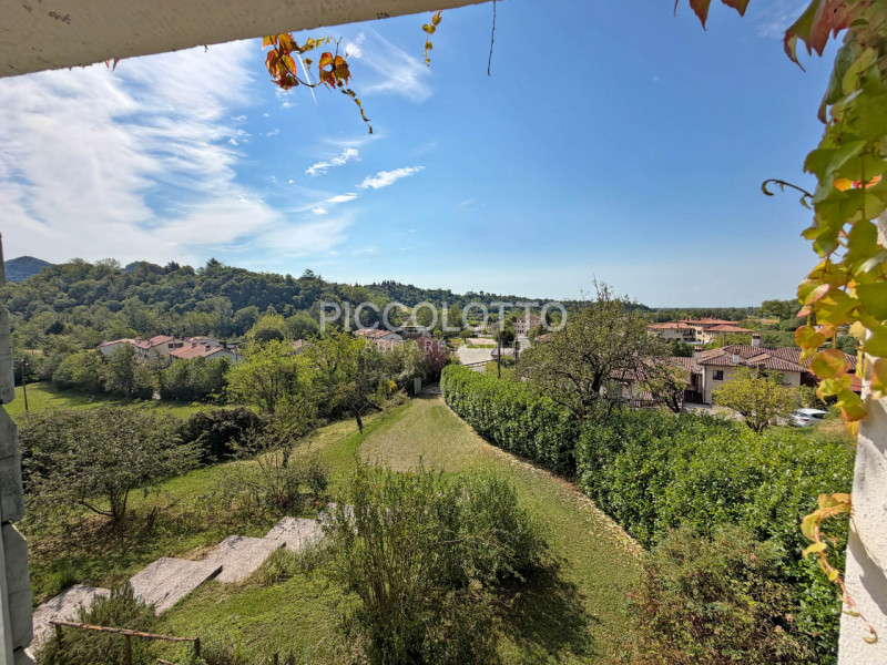 Rif. V5119 - Asolo, località Pagnano, affascinante rustico dei primi del ‘900 in vendita, immerso...