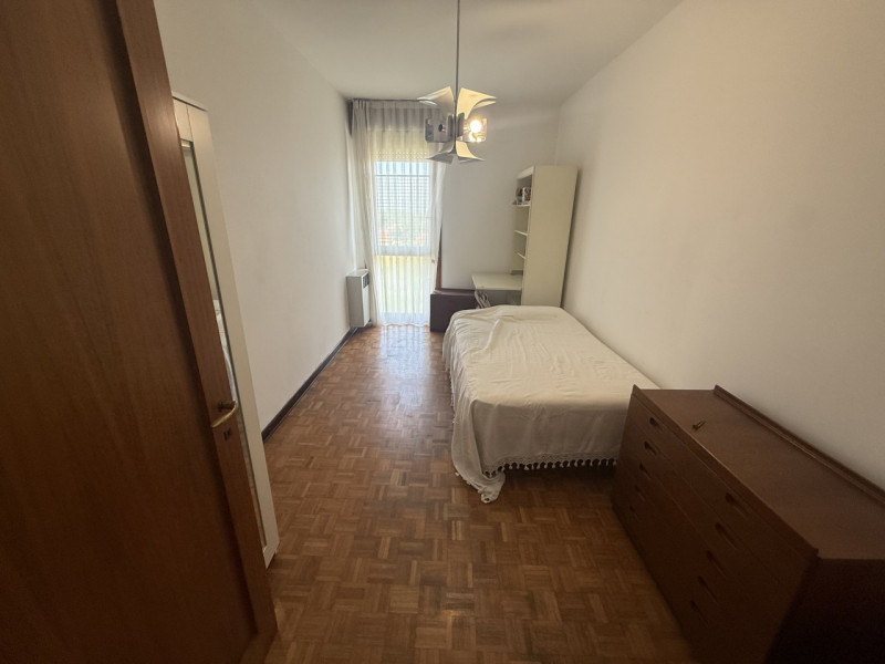 PER STUDENTI UNIVERSITARI via Trieste: Zona molto comoda agli istituti, appartamento arredato pos...