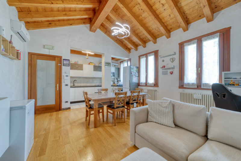 TRILOCALE INDIPENDENTE CON GIARDINO PRIVATO – NESSUNA SPESA CONDOMINIALE

A Bojon, tranquilla fra...