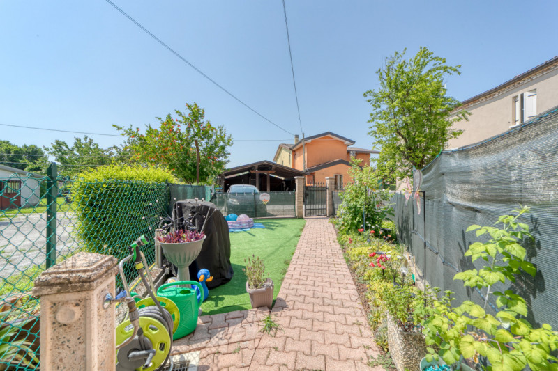 TRILOCALE INDIPENDENTE CON GIARDINO PRIVATO – NESSUNA SPESA CONDOMINIALE

A Bojon, tranquilla fra...
