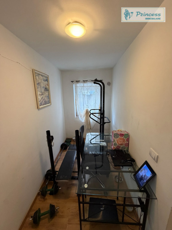 In vendita a Torrebelvicino, vi presentiamo una splendida casa a schiera, completamente ristruttu...