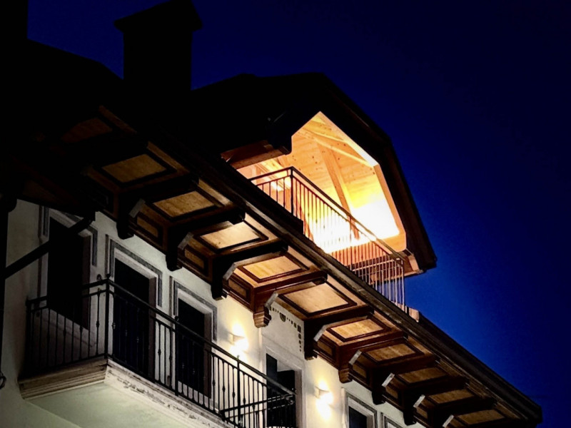 Nel cuore del Corso, dove l’architettura dialoga con la storia della città, prende forma una resi...