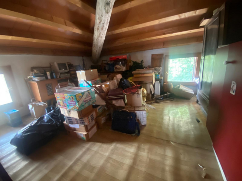 Casa affiancata con dépendance e terreno privato.

Immobile costituito da 2 unità facenti parte d...
