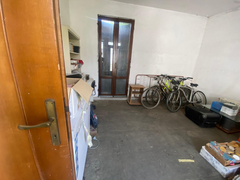 Casa affiancata con dépendance e terreno privato.

Immobile costituito da 2 unità facenti parte d...