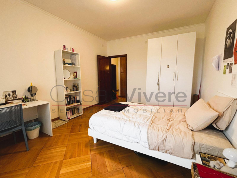 Riferimento: APDV01

PADOVA CENTRO STORICO – CORSO MILANO 74
ULTIMA CAMERA DISPONIBILE CON BAGNO ...
