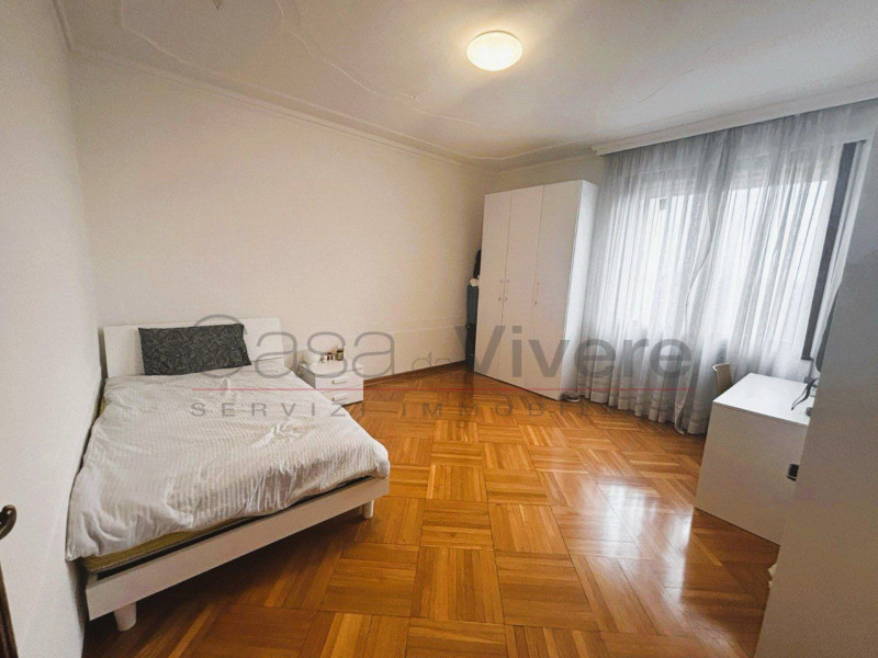 Riferimento: APDV01

PADOVA CENTRO STORICO – CORSO MILANO 74
ULTIMA CAMERA DISPONIBILE CON BAGNO ...