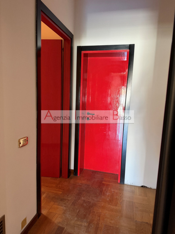 PADOVA ZONA SAN GIUSEPPE. Nel tranquillo e residenziale quartiere di San Giuseppe a Padova, propo...