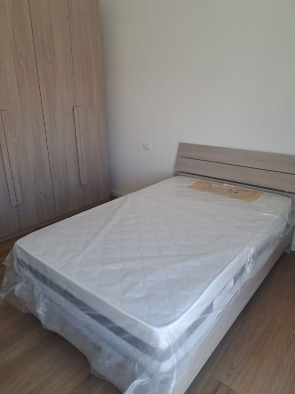 VENEZIA MESTRE BISSUOLA SU PALAZZINA RISTRTTURATA E APPARTAMENTO COMPLETAMENTE RISTRUTTURATO A NU...