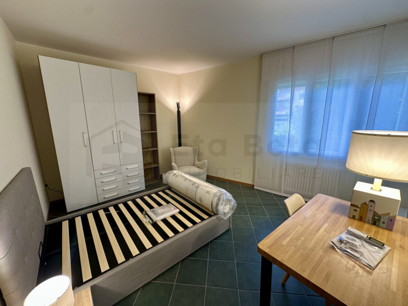 In una zona molto comoda di Padova, precisamente nel quartiere Arcella Santissima Trinità, propon...