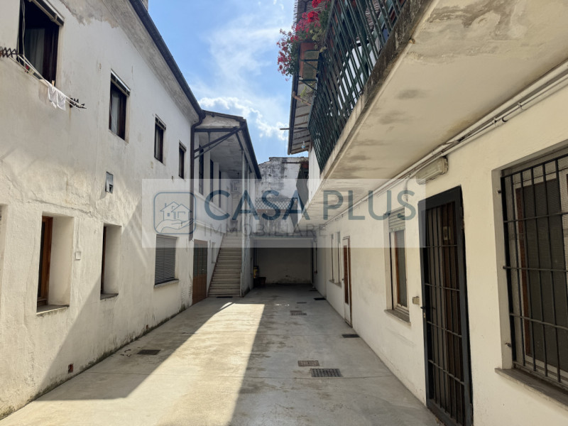 Cittadella, Borgo Padova, all'interno di una corte privata, a pochi passi dal centro storico e da...