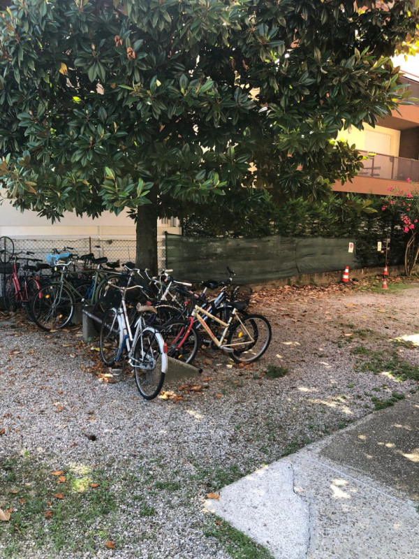 Solo a referenziatissimi proponiamo un imperdibile mini per single o giovane coppia situato in un...