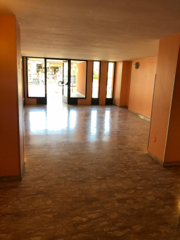 Solo a referenziatissimi proponiamo un imperdibile mini per single o giovane coppia situato in un...