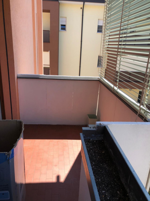 Solo a referenziatissimi proponiamo un imperdibile mini per single o giovane coppia situato in un...