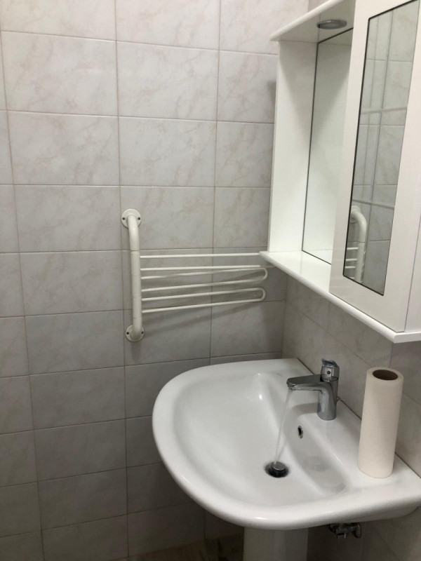 Solo a referenziatissimi proponiamo un imperdibile mini per single o giovane coppia situato in un...