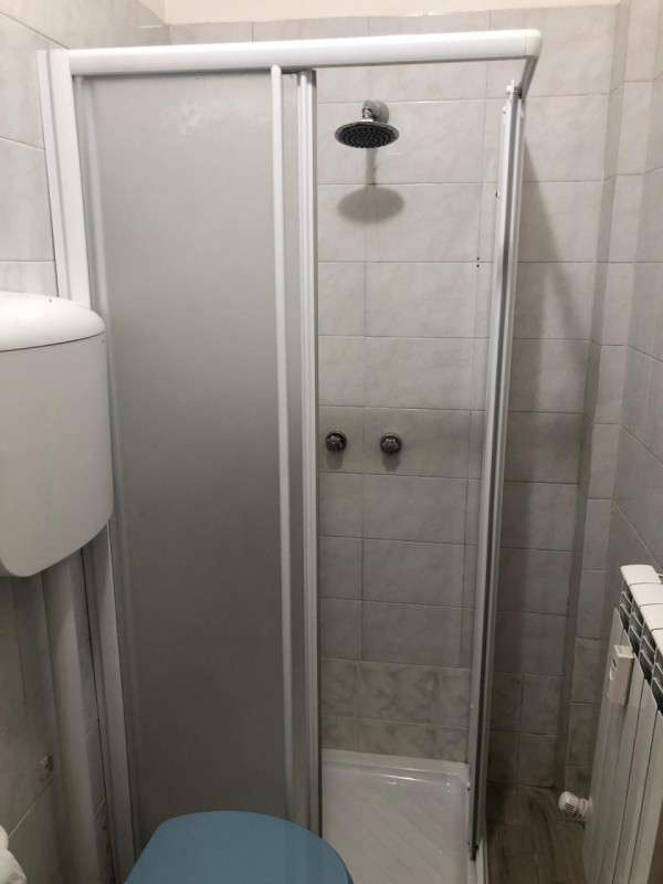 Solo a referenziatissimi proponiamo un imperdibile mini per single o giovane coppia situato in un...