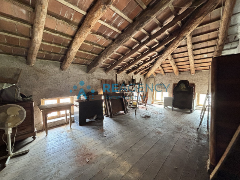 Valdagno - NOVALE
SIETE ALLA RICERCA DI UNA CASA INDIPENDENTE IN STILE LIBERTY DA RIMODERNARE?

R...