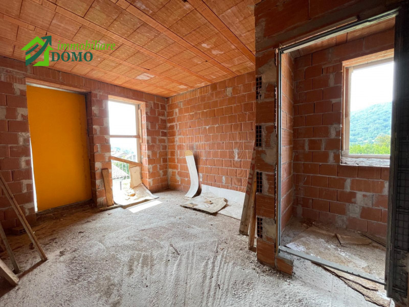 Nel cuore del pittoresco comune di Calvene, proponiamo in vendita una rara opportunità: casa sing...