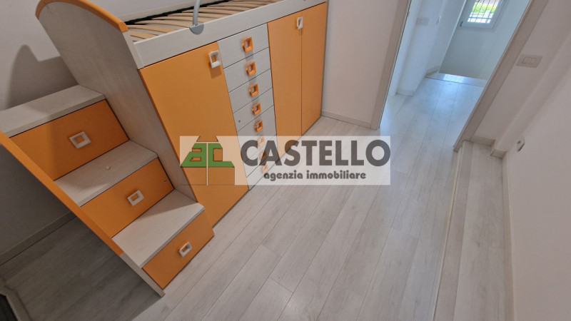 Campodarsego Fiumicello in tranquilla zona residenziale, proponiamo in esclusiva ottima porzione ...