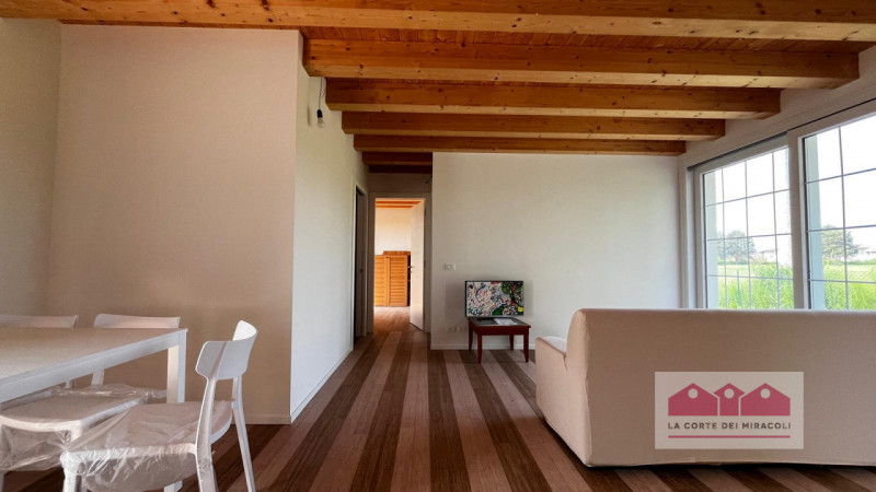 VICENZA: APPARTAMENTO RISTRUTTURATO CON GIARDINO PRIVATO COMPOSTO DA UNA CAMERA DA LETTO, UNA CAB...