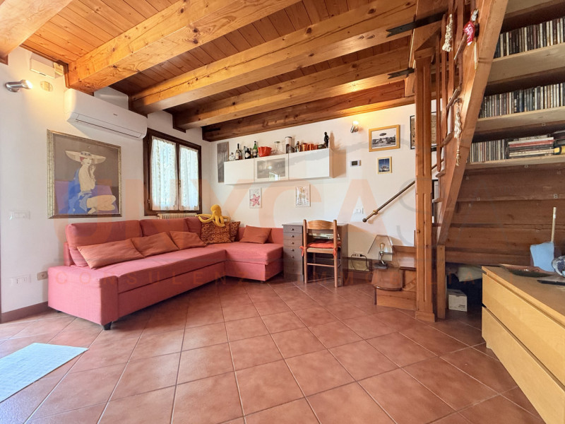 SELVAZZANO - fraz. Tencarola: se sogni una casa dal sapore autentico, immersa nella tranquillità ...