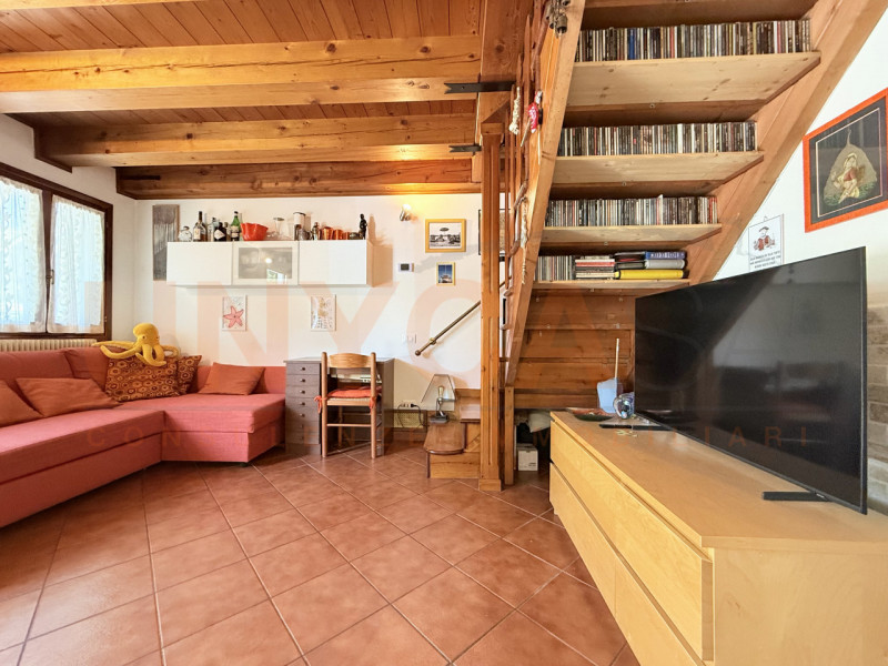 SELVAZZANO - fraz. Tencarola: se sogni una casa dal sapore autentico, immersa nella tranquillità ...