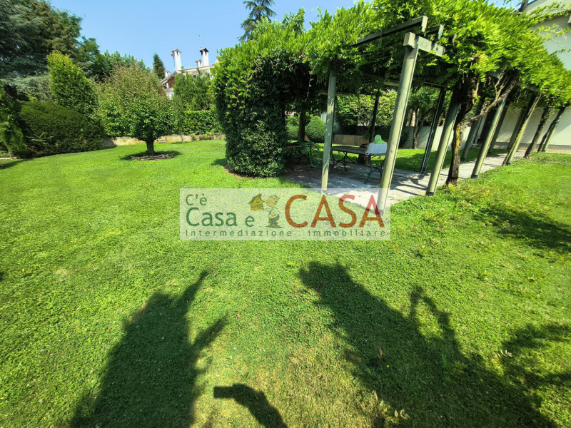 S. DOMENICO: OCCASIONE !!!!!!!!! Bellissima zona molto tranquilla e signorile, l’agenzia C’è Casa...