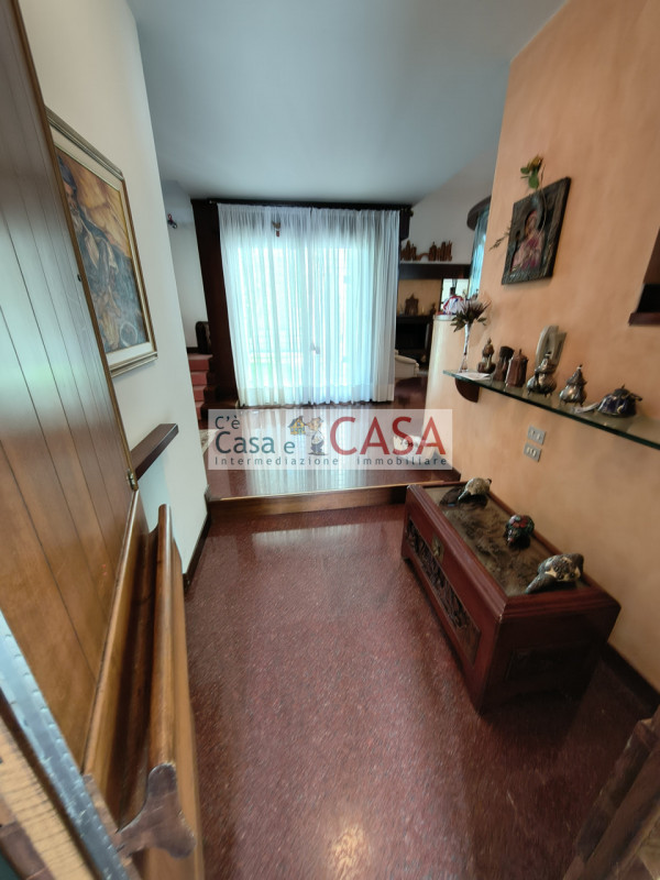 S. DOMENICO: OCCASIONE !!!!!!!!! Bellissima zona molto tranquilla e signorile, l’agenzia C’è Casa...