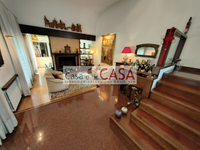 S. DOMENICO: OCCASIONE !!!!!!!!! Bellissima zona molto tranquilla e signorile, l’agenzia C’è Casa...