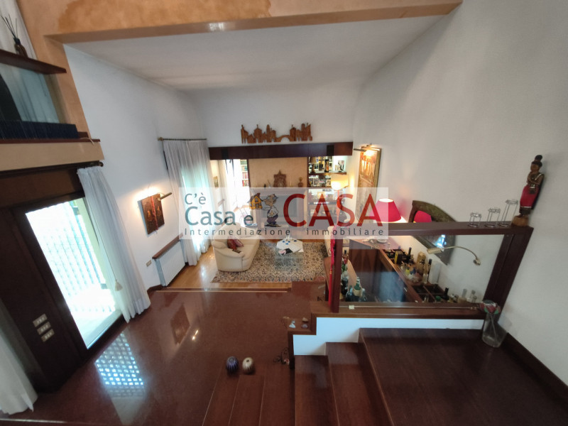 S. DOMENICO: OCCASIONE !!!!!!!!! Bellissima zona molto tranquilla e signorile, l’agenzia C’è Casa...