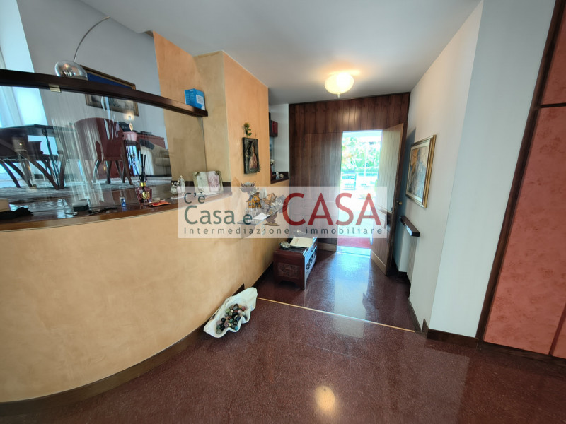 S. DOMENICO: OCCASIONE !!!!!!!!! Bellissima zona molto tranquilla e signorile, l’agenzia C’è Casa...