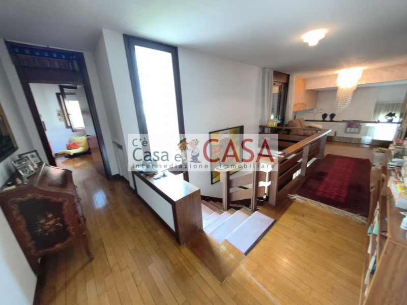 S. DOMENICO: OCCASIONE !!!!!!!!! Bellissima zona molto tranquilla e signorile, l’agenzia C’è Casa...