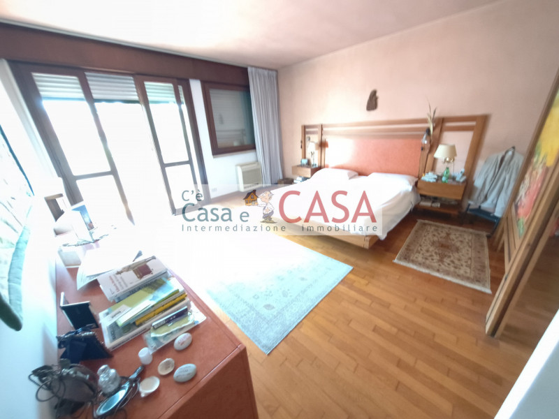 S. DOMENICO: OCCASIONE !!!!!!!!! Bellissima zona molto tranquilla e signorile, l’agenzia C’è Casa...