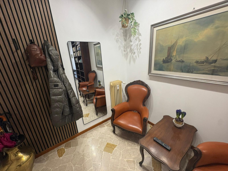 Arcella San Carlo - In posizione comoda ad ogni tipo di servizio, a due passi dalla fermata del t...