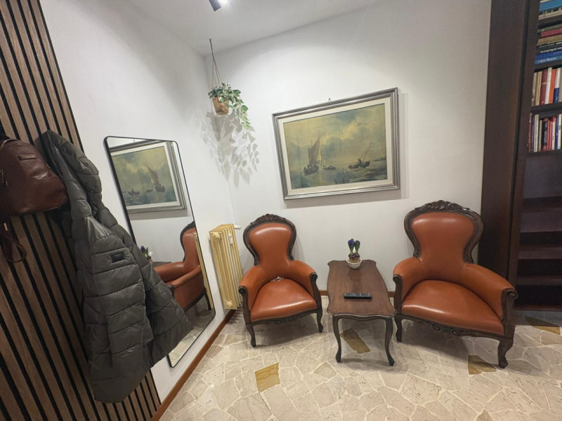 Arcella San Carlo - In posizione comoda ad ogni tipo di servizio, a due passi dalla fermata del t...