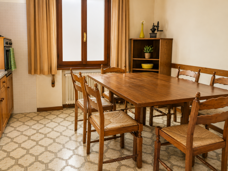 Nel quartiere Borgo Vicenza di Cittadella proponiamo in vendita una casa a schiera centrale edifi...