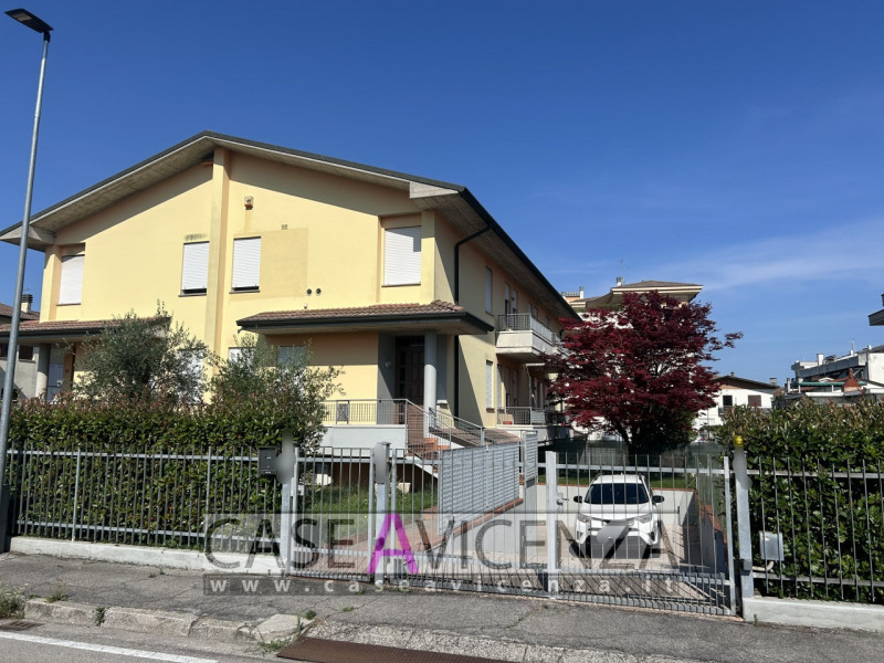 GRISIGNANO DI ZOCCO - C.E.E - PROPONIAMO IN ESCLUSIVA - Se stai cercando una casa che combini spa...