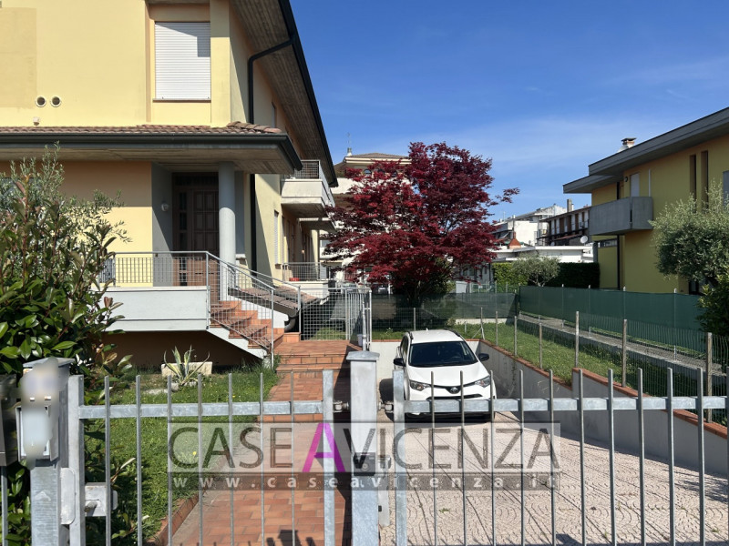 GRISIGNANO DI ZOCCO - C.E.E - PROPONIAMO IN ESCLUSIVA - Se stai cercando una casa che combini spa...