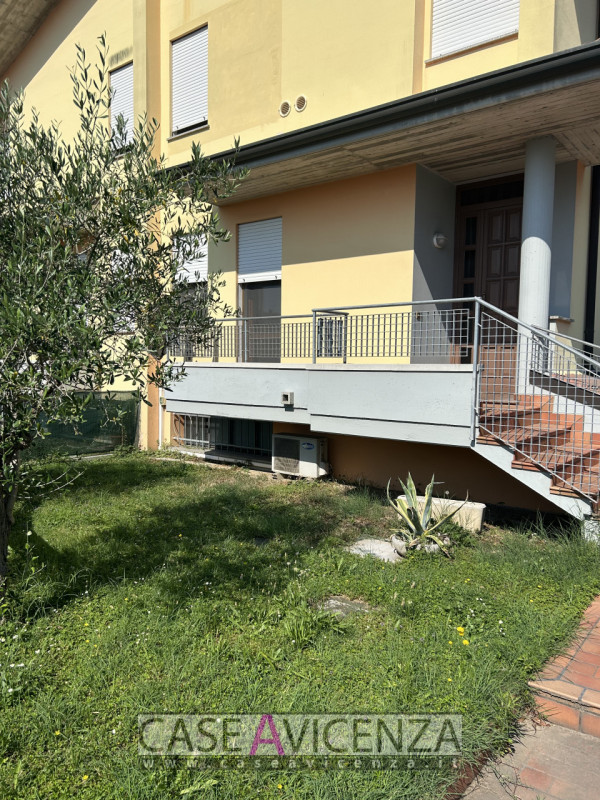 GRISIGNANO DI ZOCCO - C.E.E - PROPONIAMO IN ESCLUSIVA - Se stai cercando una casa che combini spa...