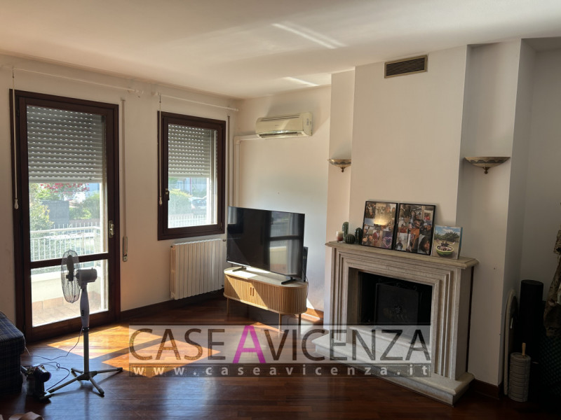 GRISIGNANO DI ZOCCO - C.E.E - PROPONIAMO IN ESCLUSIVA - Se stai cercando una casa che combini spa...