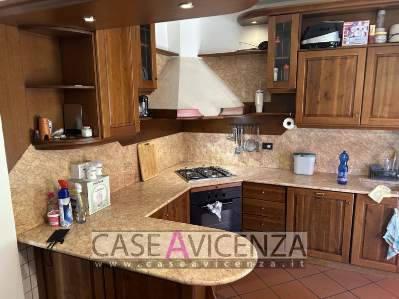 GRISIGNANO DI ZOCCO - C.E.E - PROPONIAMO IN ESCLUSIVA - Se stai cercando una casa che combini spa...