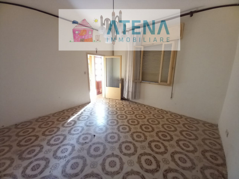 rif. 26627

PADOVA -  CHIESANUOVA
CASA DA RISTRUTTURARE SENZA MEDIAZIONE

In via tranquilla e ris...