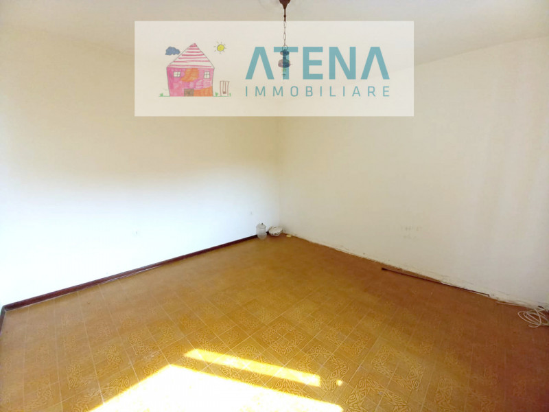 rif. 26627

PADOVA -  CHIESANUOVA
CASA DA RISTRUTTURARE SENZA MEDIAZIONE

In via tranquilla e ris...
