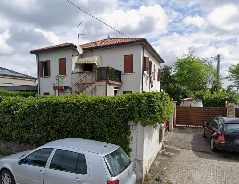 Rif. A.A.355-25

Vendita all'asta - appartamento al 1° piano in data 04 agosto 2026

Descrizione:...