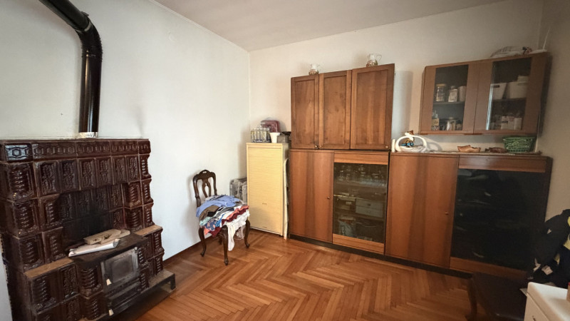 In una zona tranquilla e ben servita di Cadoneghe, proponiamo in vendita una splendida villetta a...