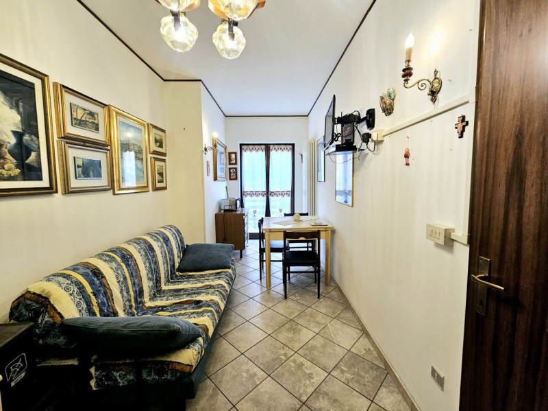 Proponiamo in vendita appartamento bilocale situato a Tonezza del Cimone, precisamente nella loca...