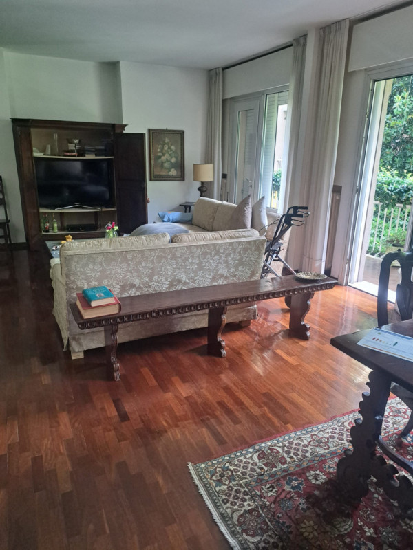 piazza duomo in un splendido residence ricco di verde ,vendesi appartamento sito al primo piano c...
