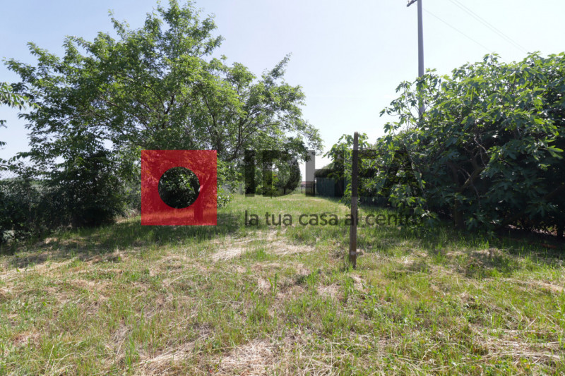 CASA SINGOLA CON GIARDINO A POSTIOMA CON TERRENO AGRICOLO DI 20.000MQ - RIF. "AVP3"

L'agenzia im...