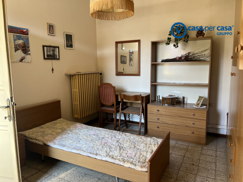 APPROVATO GRUPPO CASA PER CASA: VALUTATO, CONTROLLATO, GESTITO IN ESCLUSIVA

ZONA
- L'abitazione ...